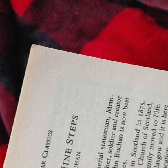 2/$10 The Thirty-Nine Steps - Picture 7 of 8